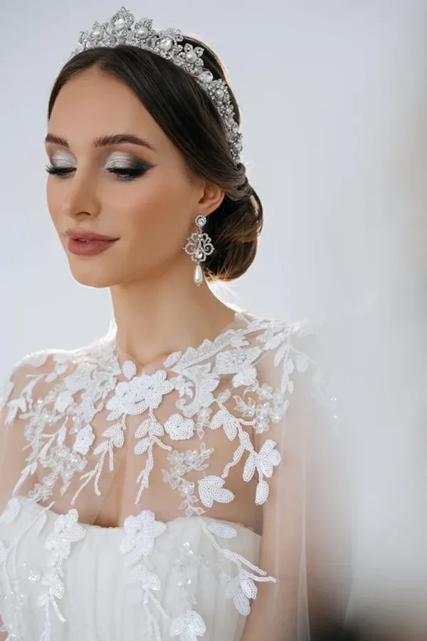 Kateprom Chic A line Ivory Tulle Applique Court Train Rustic Wedding Dress KPW0654