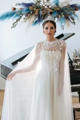 Kateprom Chic A line Ivory Tulle Applique Court Train Rustic Wedding Dress KPW0654